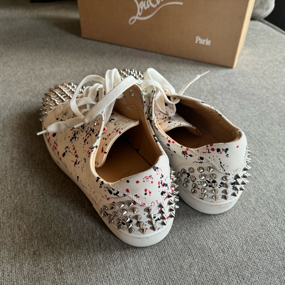 Shoes - Picture 2 of 4